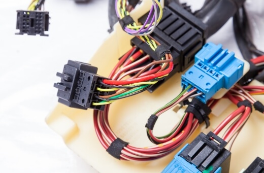 automotive wiring harness connectors